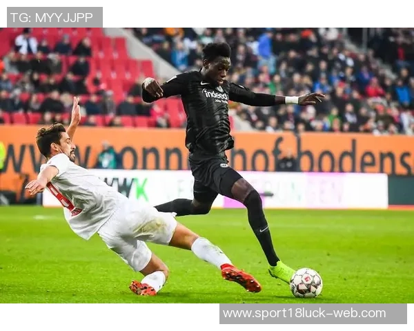 法兰克福主帅强调防守重要性6轮德甲失16球需警惕错误惩罚 法兰克福主帅强调防守重要性6轮德甲失16球需警惕错误惩罚