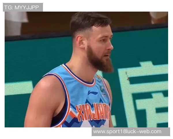 特雷曼恩半场表现出色砍下18分5板3助2断成为球队奇兵 特雷曼恩半场表现出色砍下18分5板3助2断成为球队奇兵