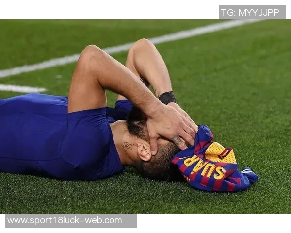 巴萨进攻型中场危机加剧奥尔莫受伤后球队面临人员短缺困境 巴萨进攻型中场危机加剧奥尔莫受伤后球队面临人员短缺困境